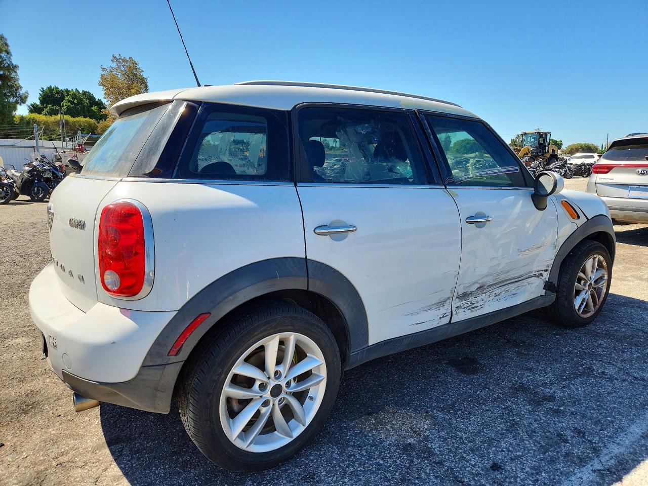 2014 Mini Cooper Countryman - Image 3