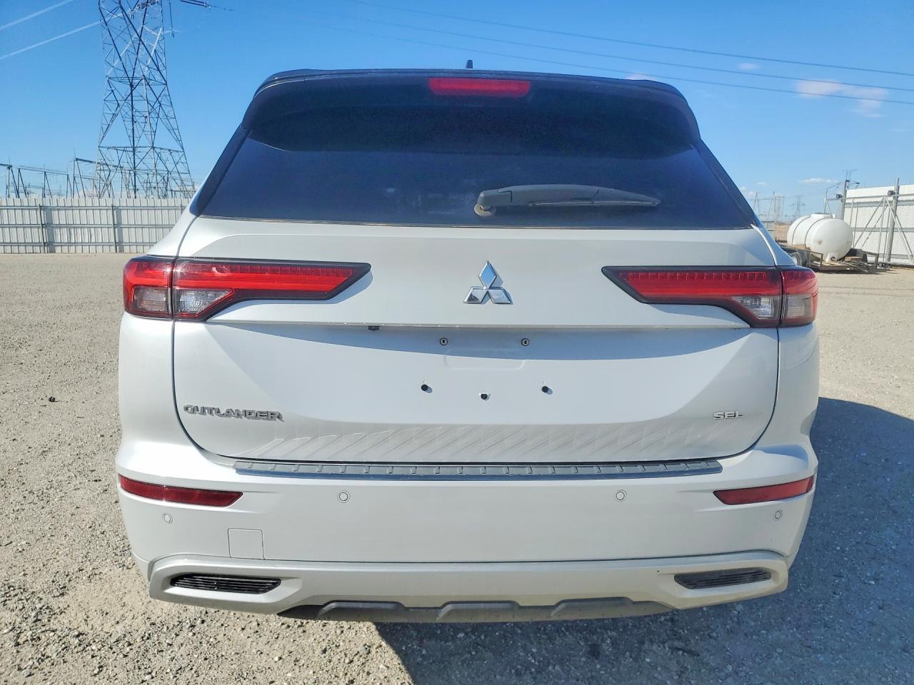 2024 Mitsubishi Outlander Sel - Image 6