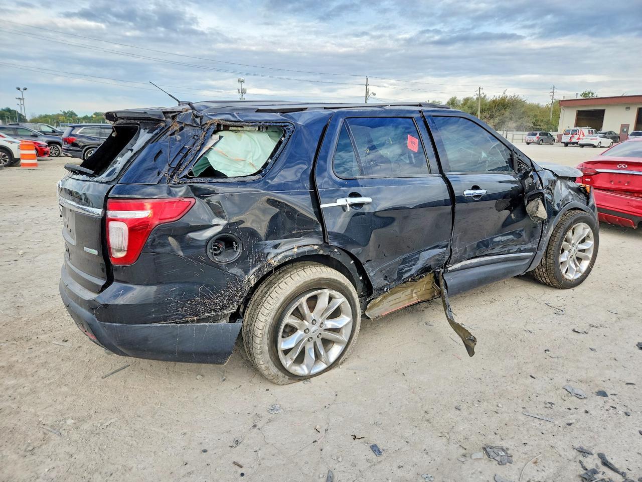 2013 Ford Explorer Limited - Image 3