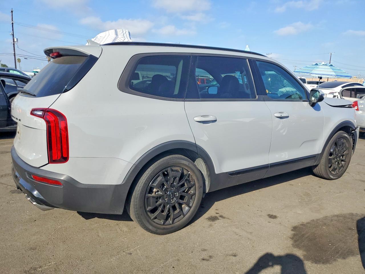 2022 Kia Telluride Ex - Image 3