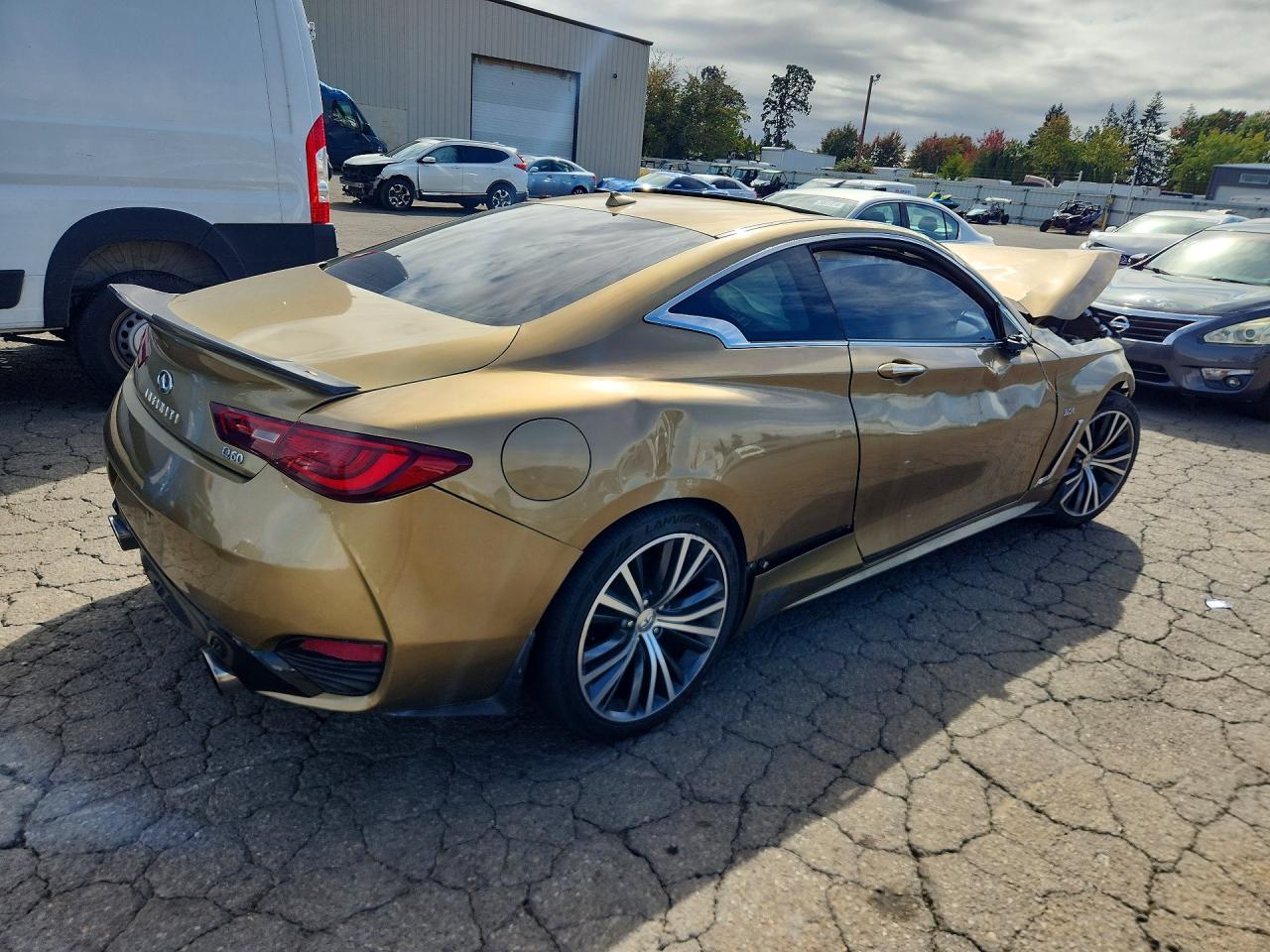 2018 Infiniti Q60 3.0T Luxe - Image 3