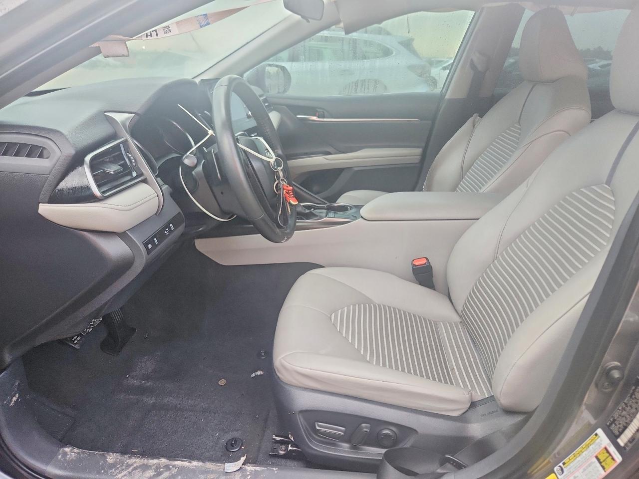 2023 Toyota Camry Se - Image 7