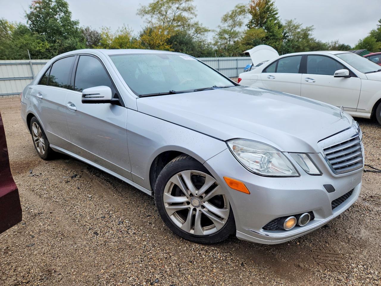 2010 Mercedes-Benz E 350 4Matic - Image 4