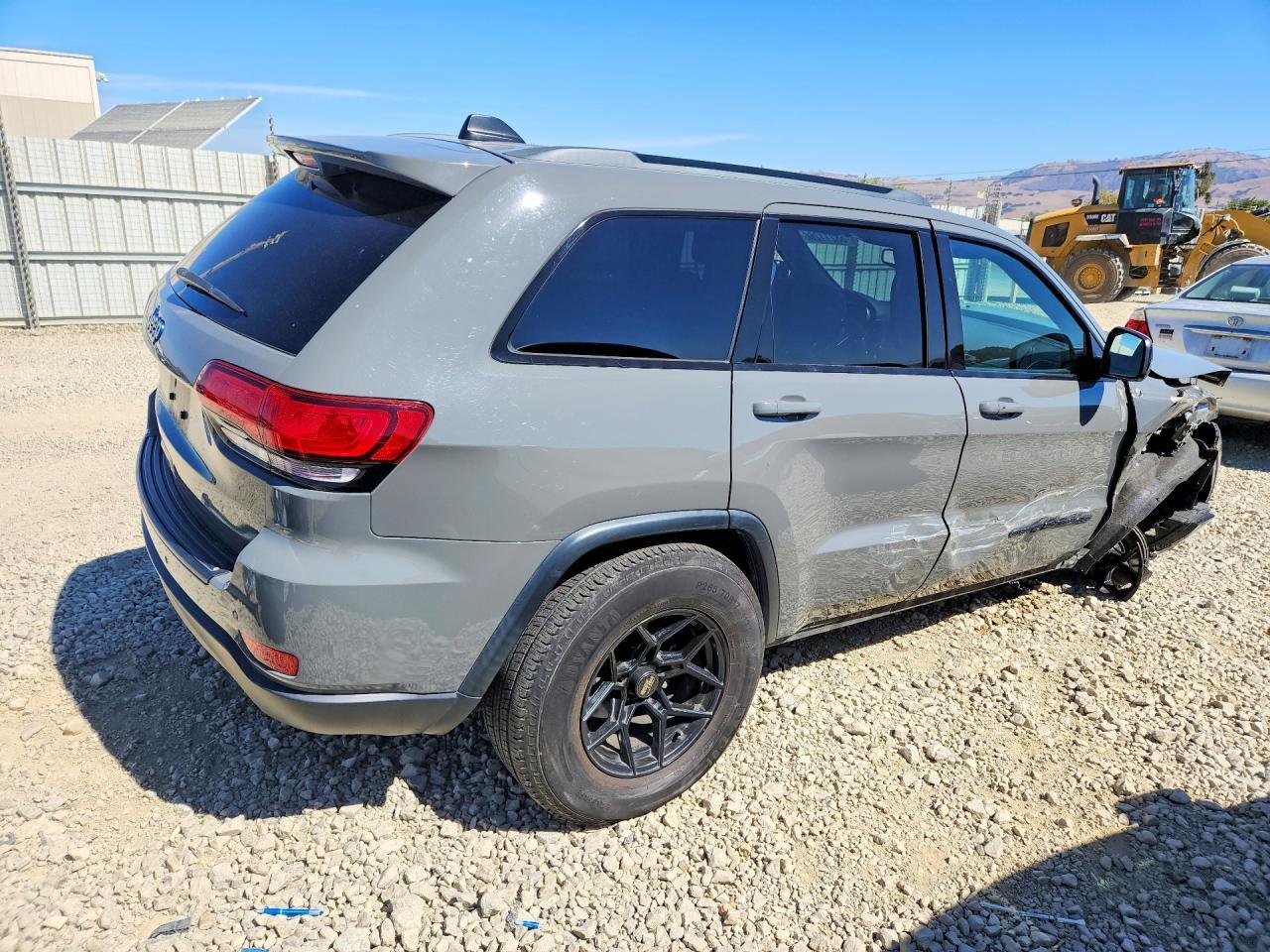 2019 Jeep Grand Cherokee Laredo - Фото 3