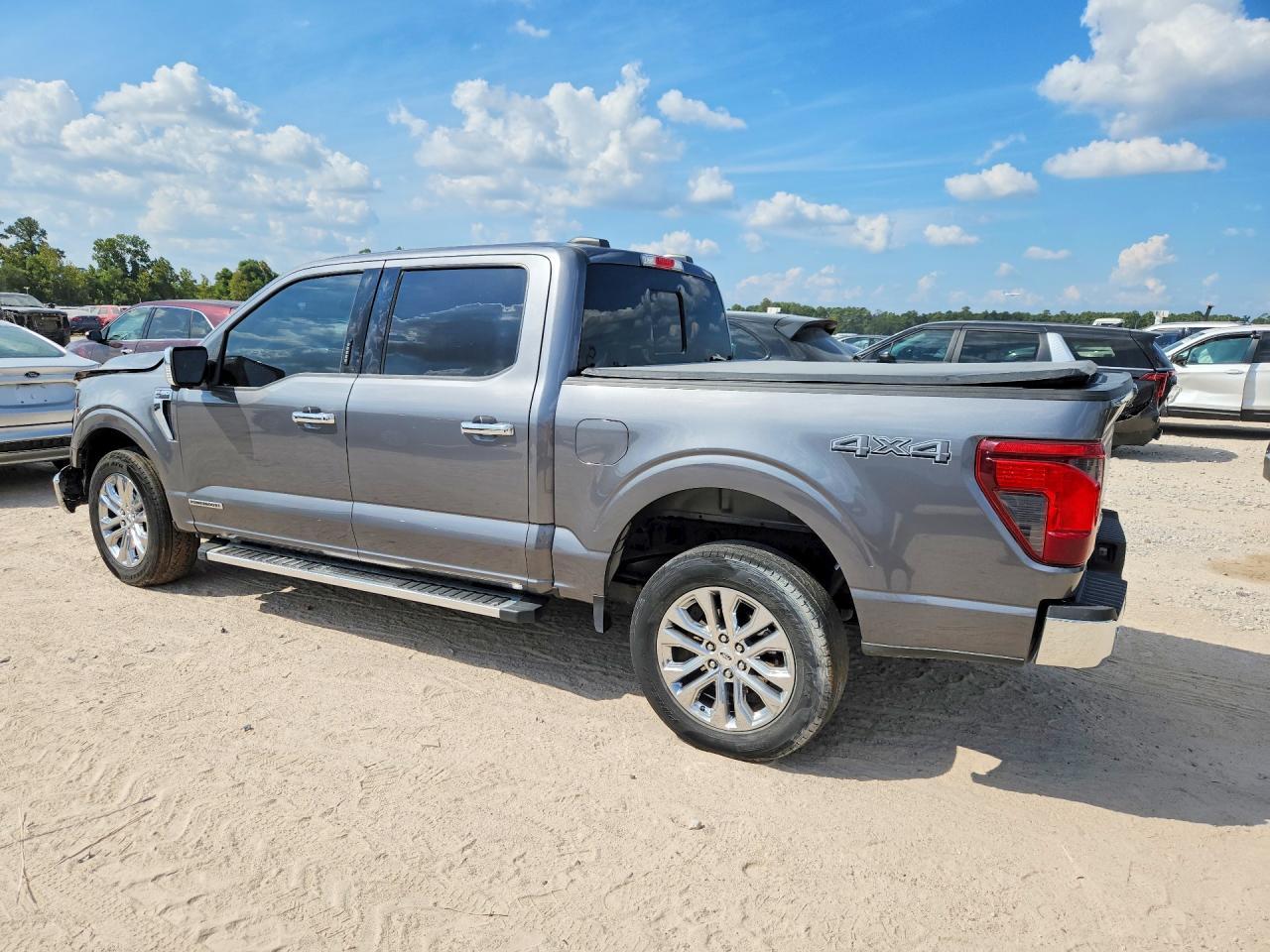 2024 Ford F150 Xlt - Фото 2