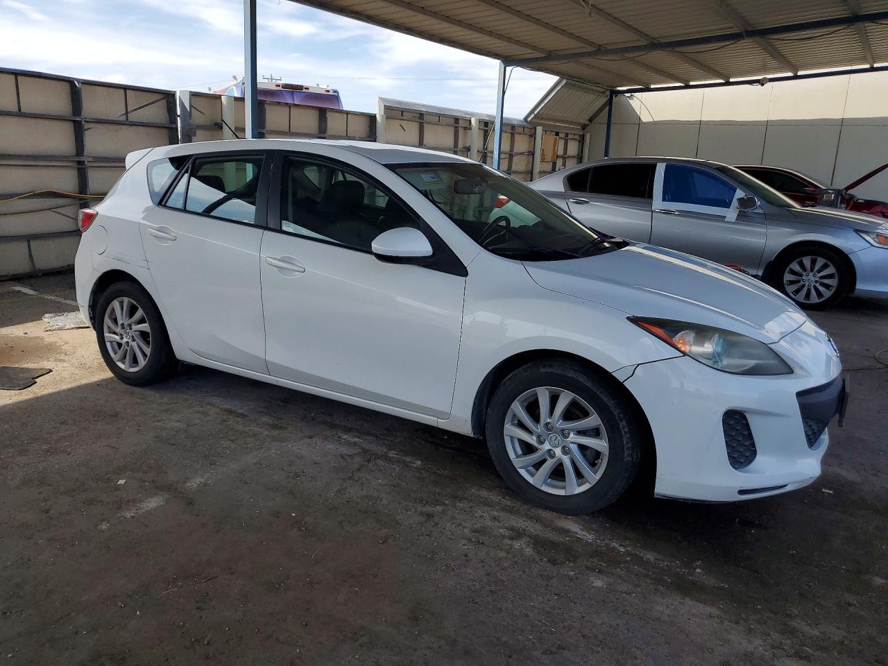 2012 Mazda 3 I - Image 4
