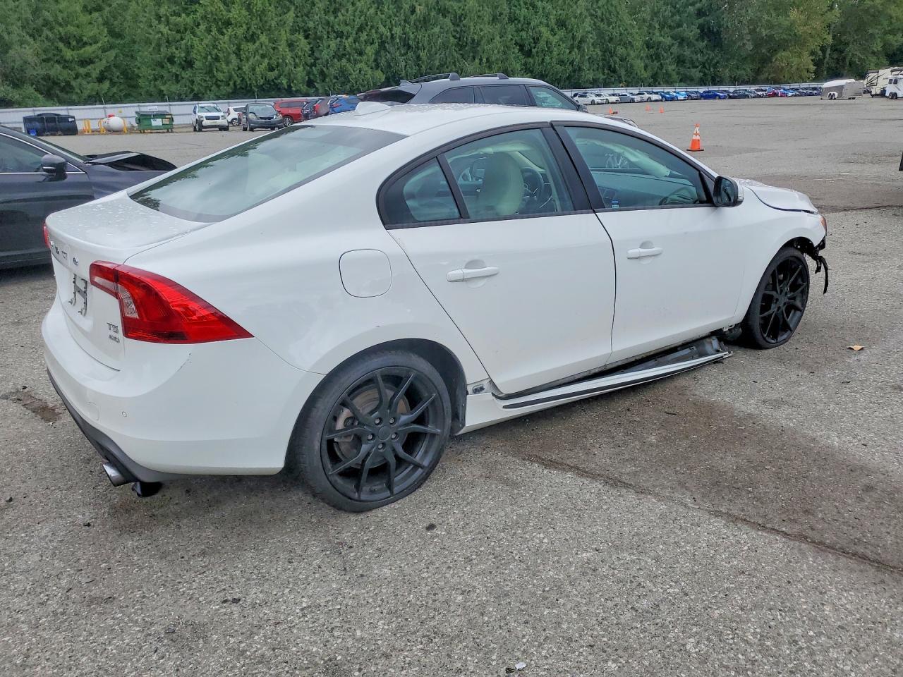 2017 Volvo S60 Dynamic - Image 3