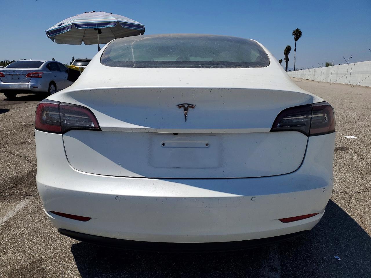 2022 Tesla Model 3 - Image 6