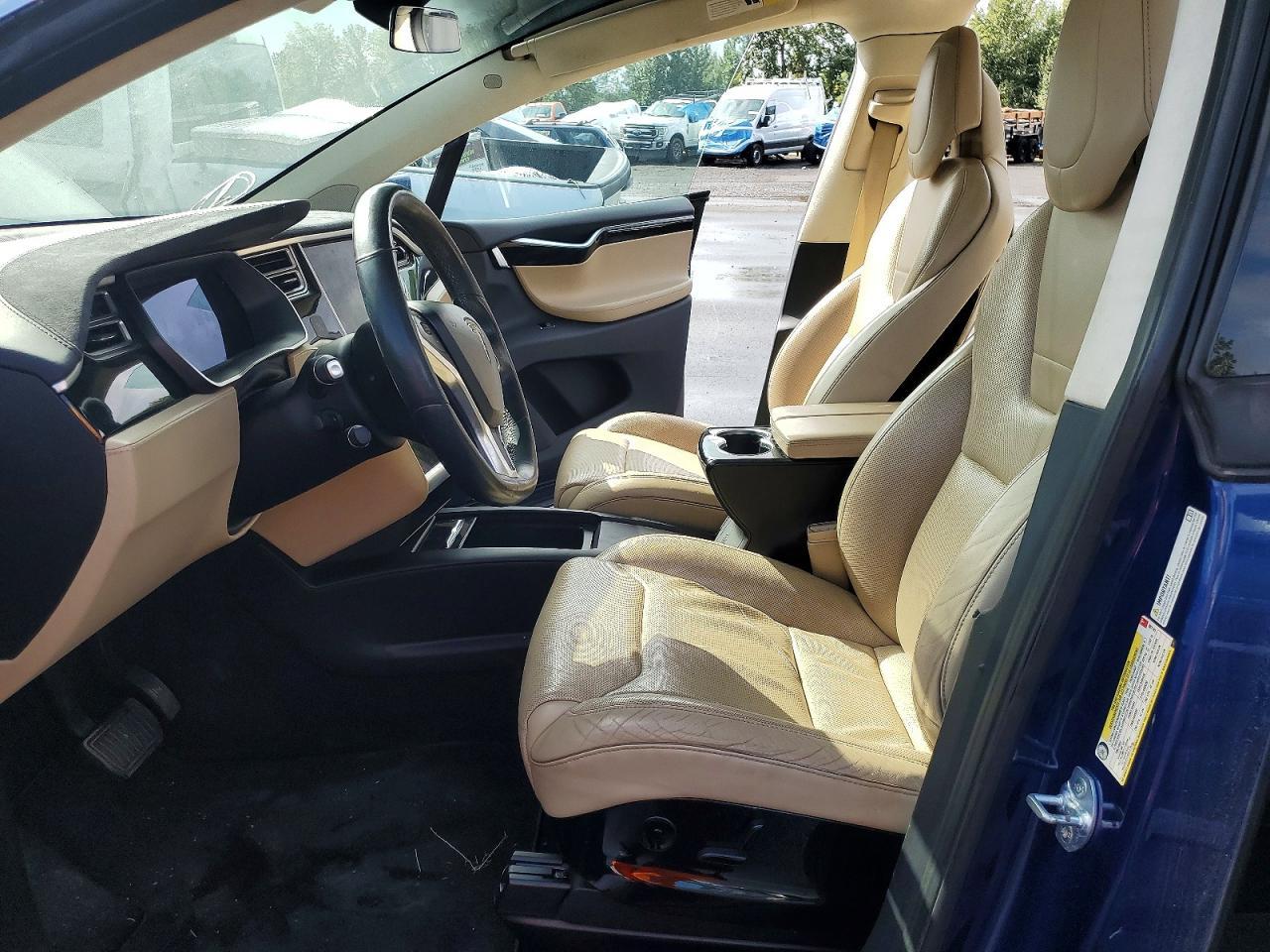 2016 Tesla Model X - Фото 7
