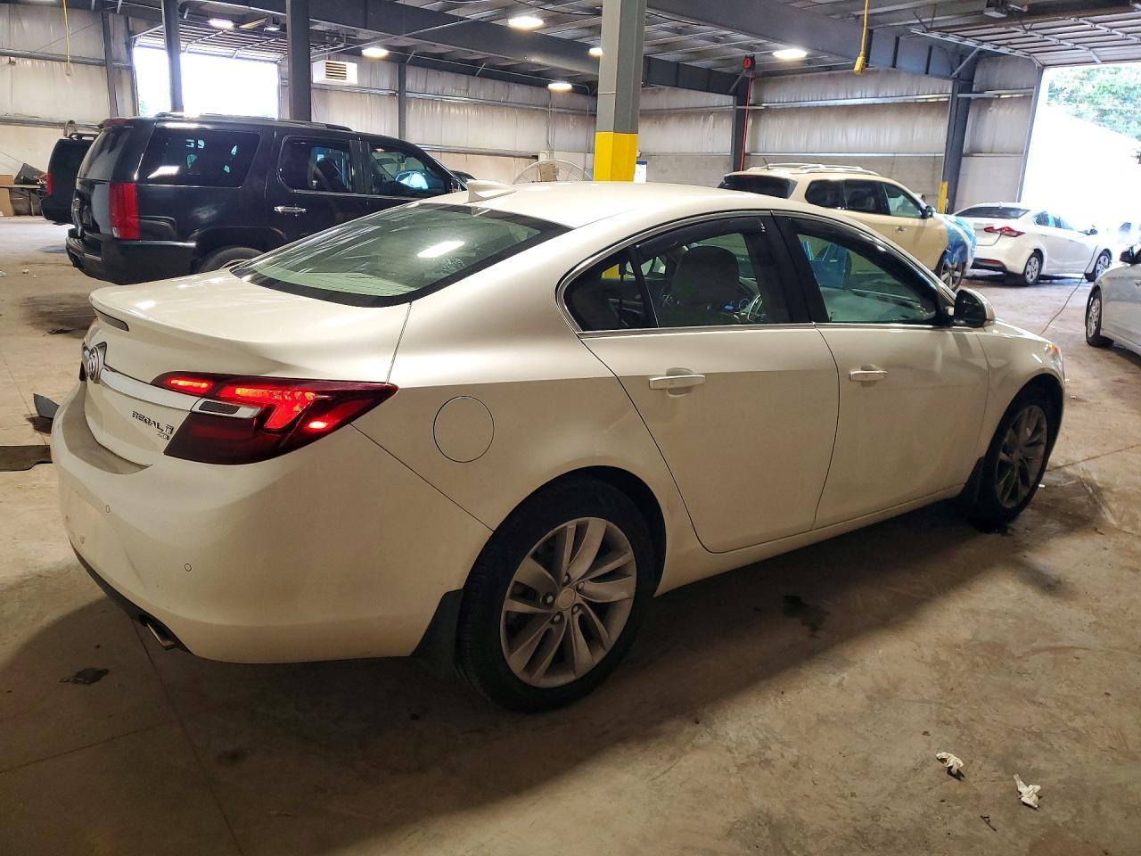 2015 Buick Regal Premium - Image 3