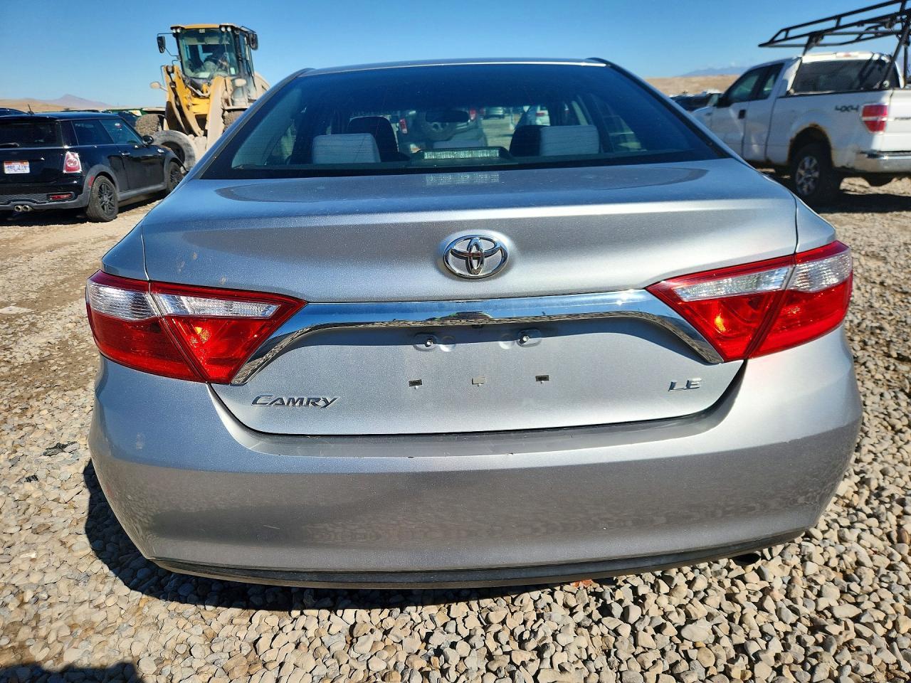 2015 Toyota Camry Le - Image 6