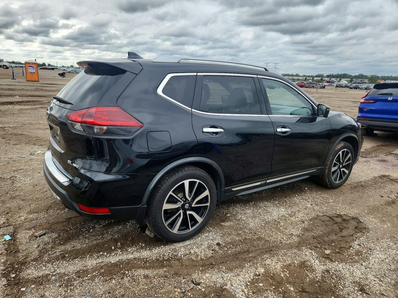 2018 Nissan Rogue Sl - Image 3