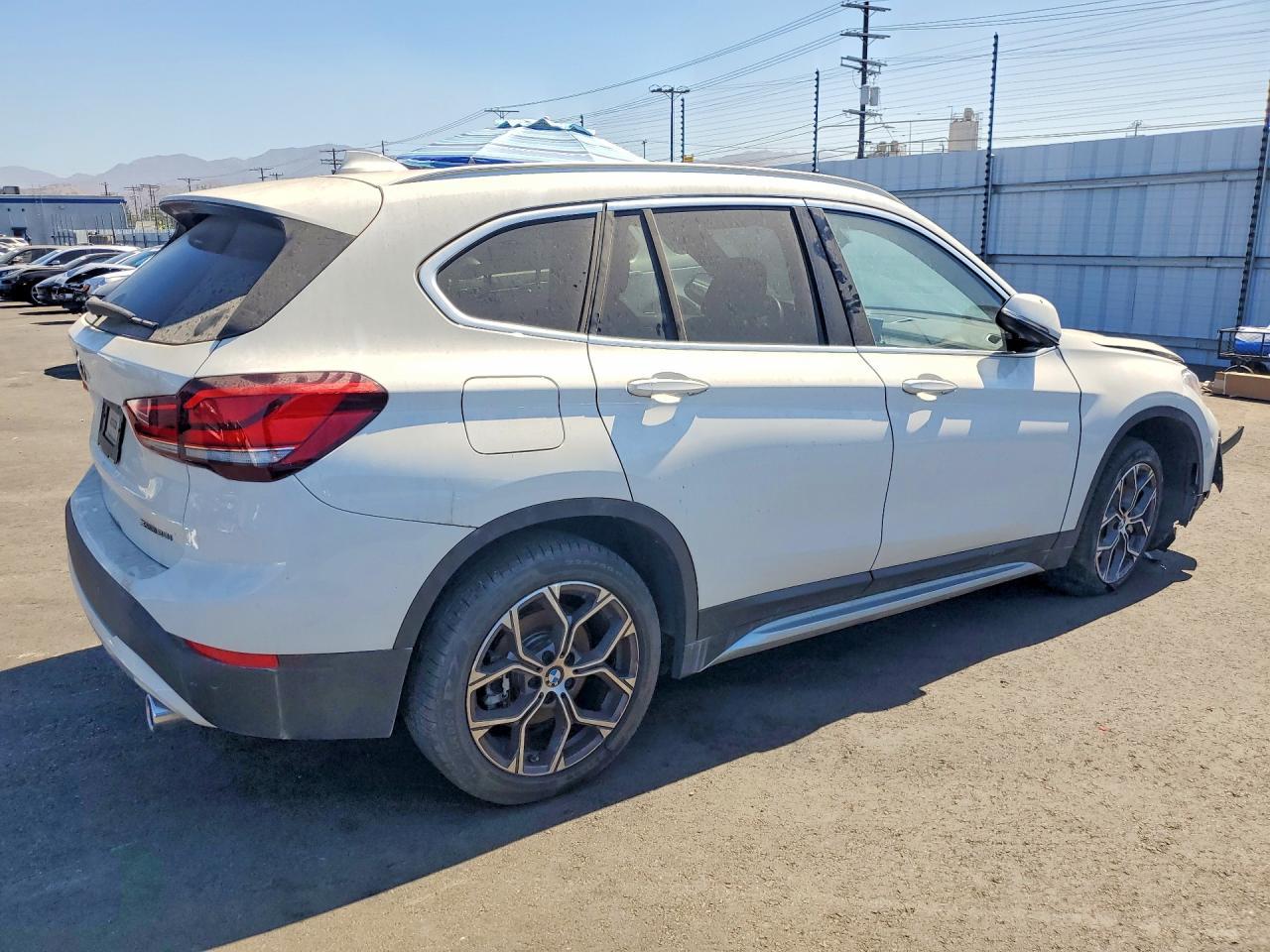 2022 BMW X1 Sdrive28I - Image 3