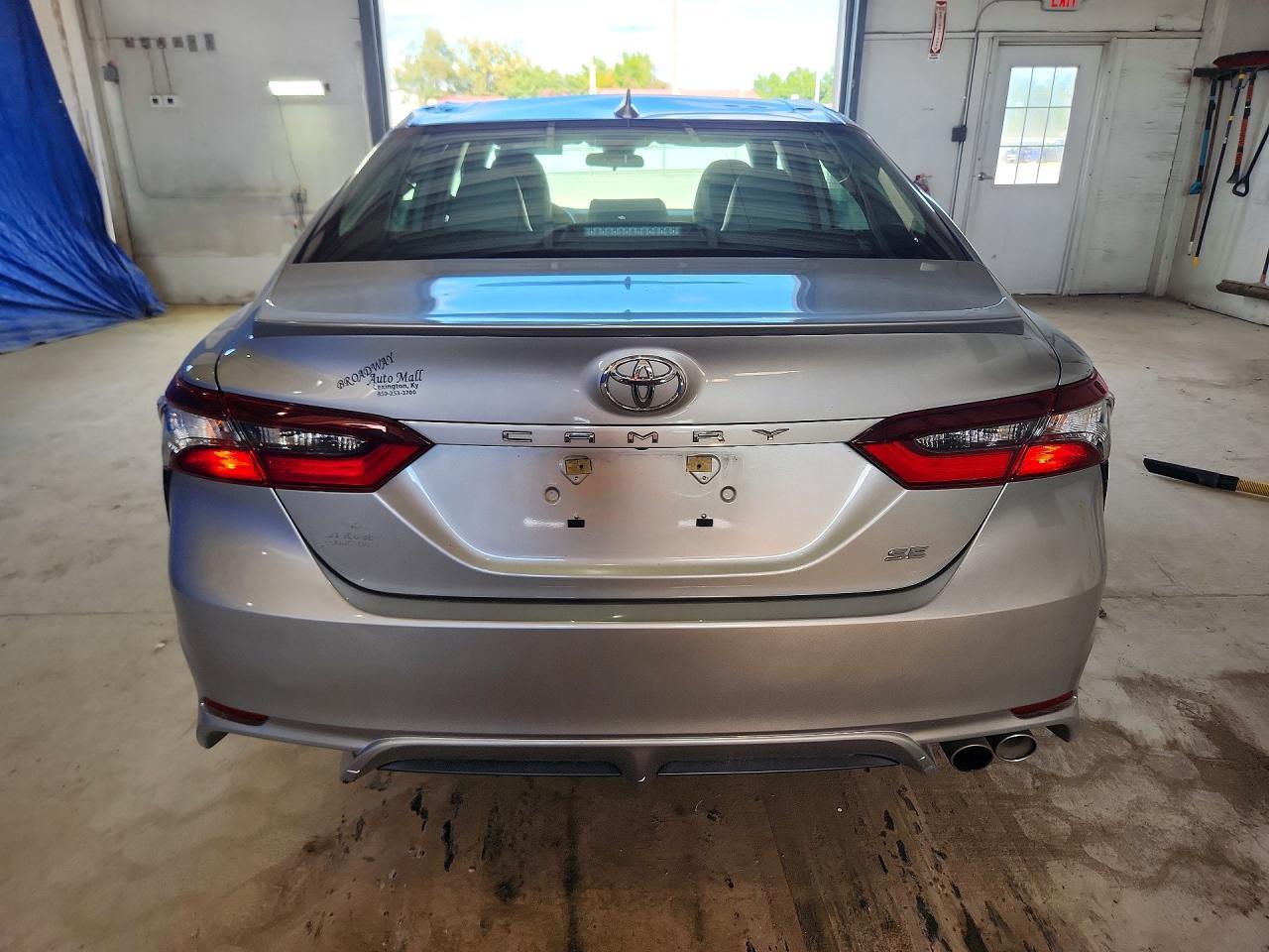 2023 Toyota Camry Se - Фото 6