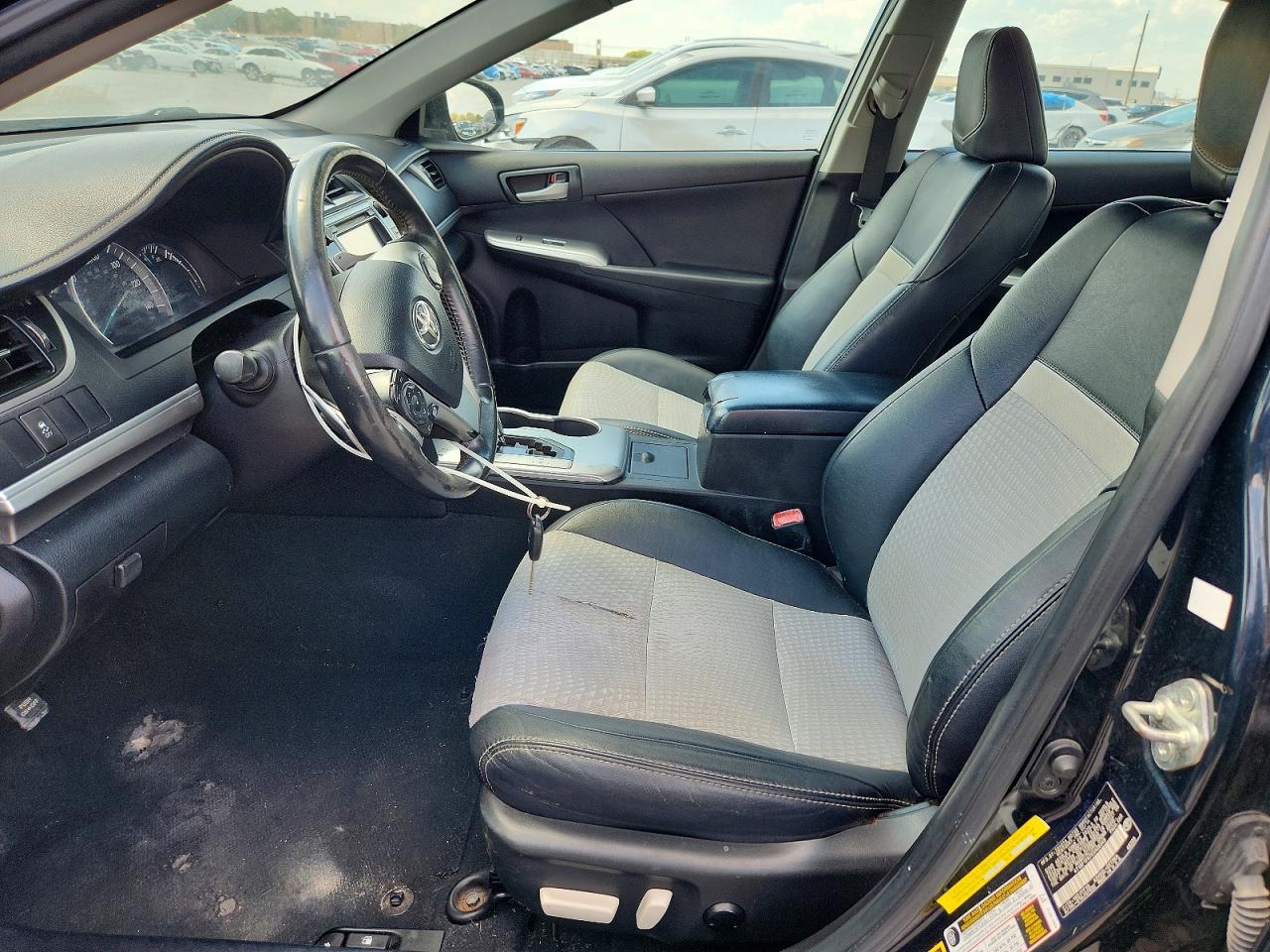 2014 Toyota Camry Se - Image 7
