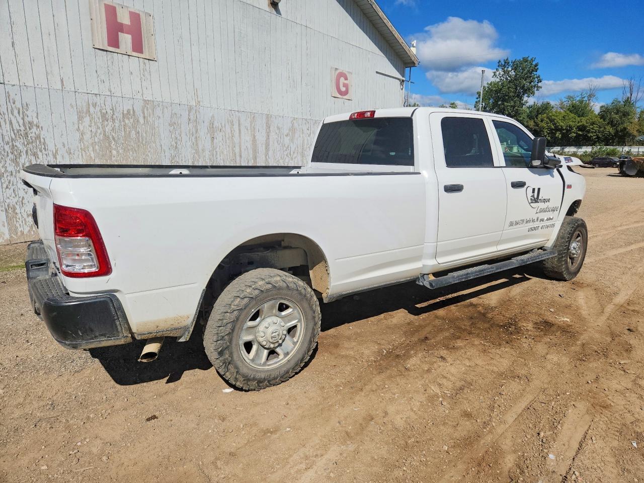 2022 Ram 2500 Tradesman - Фото 3
