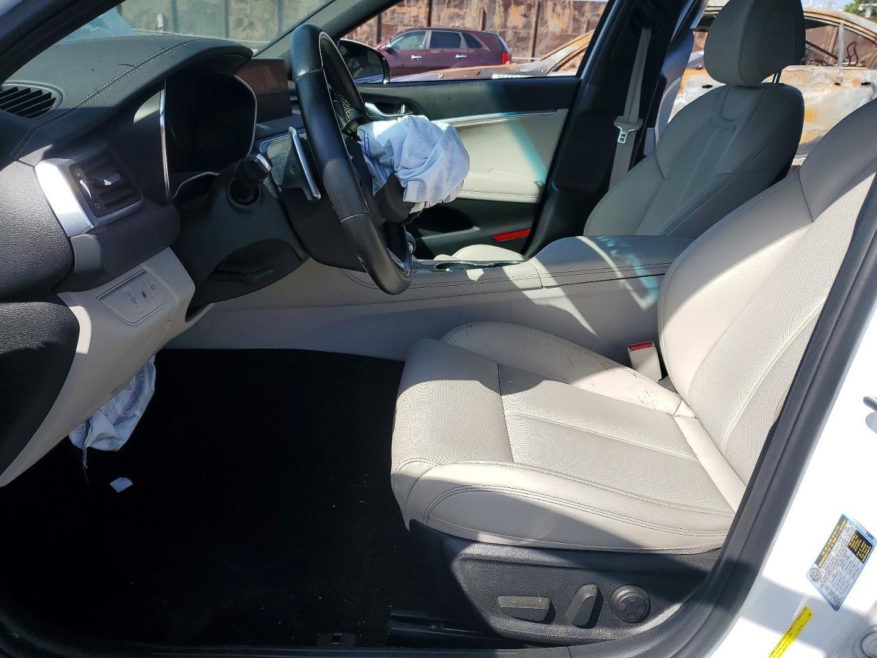 2022 Genesis G70 2.0T - Фото 7