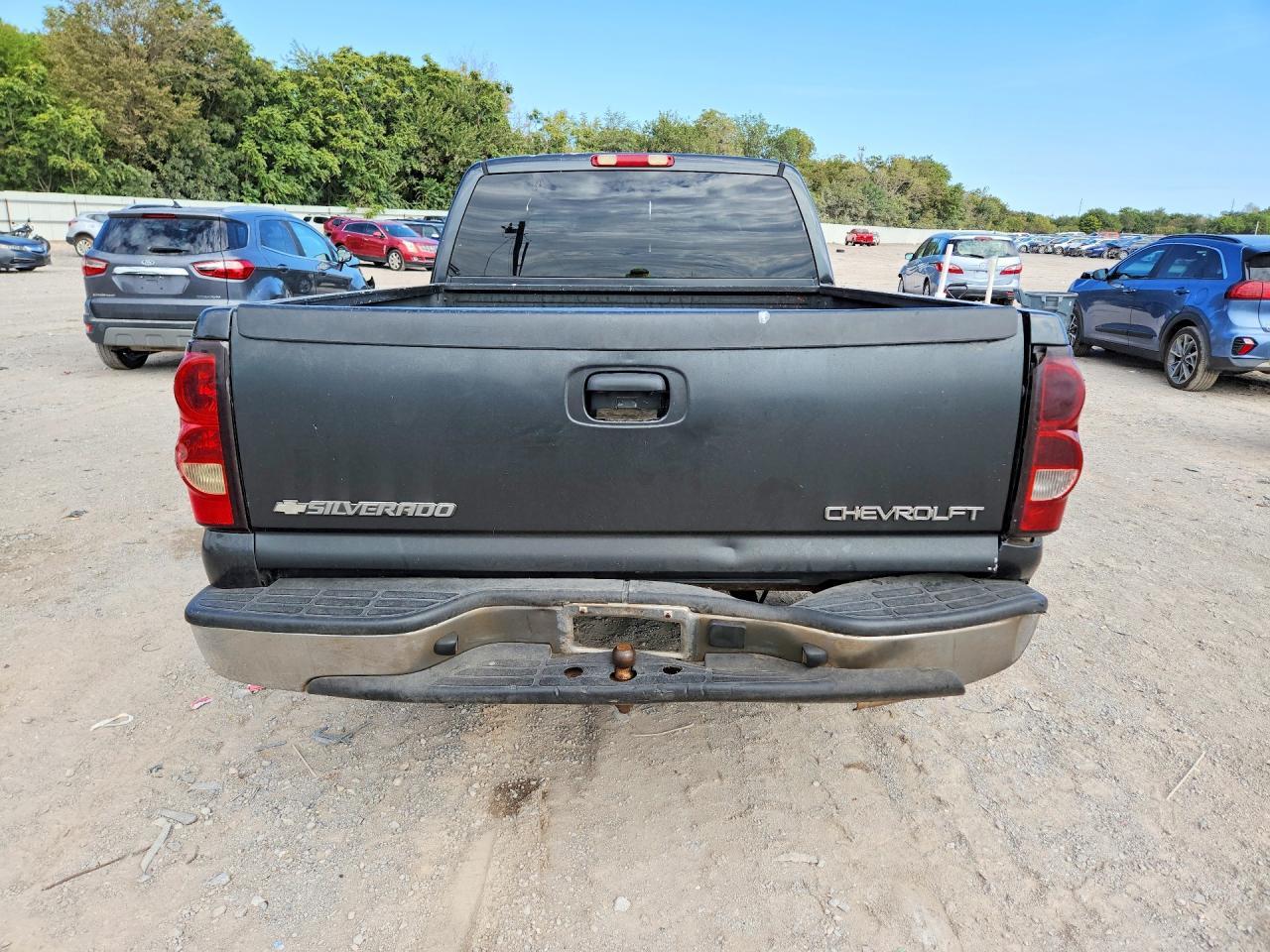 2003 Chevrolet Silverado C1500 - Image 6