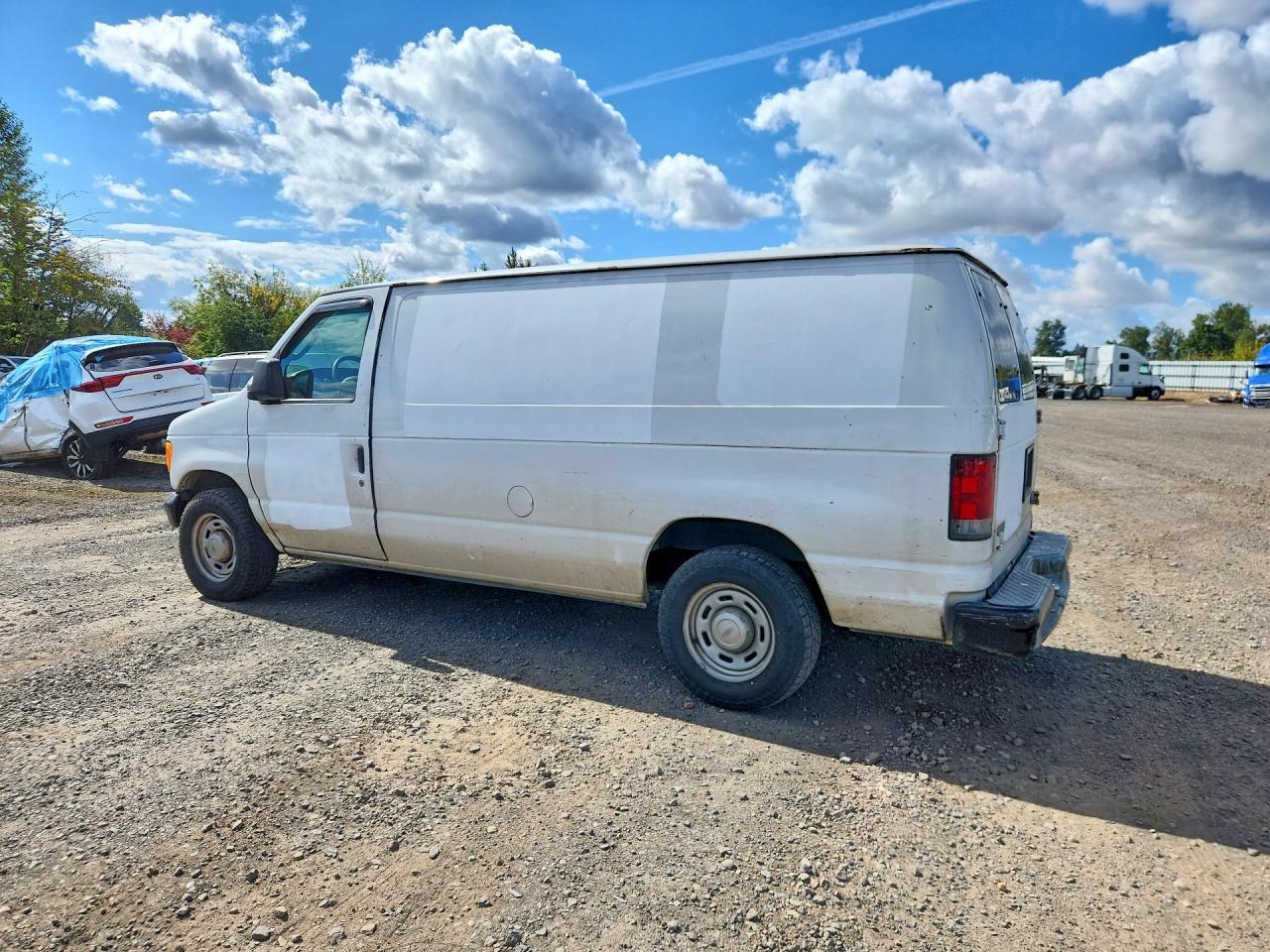 2005 Ford E150 Delivery Van - Image 2