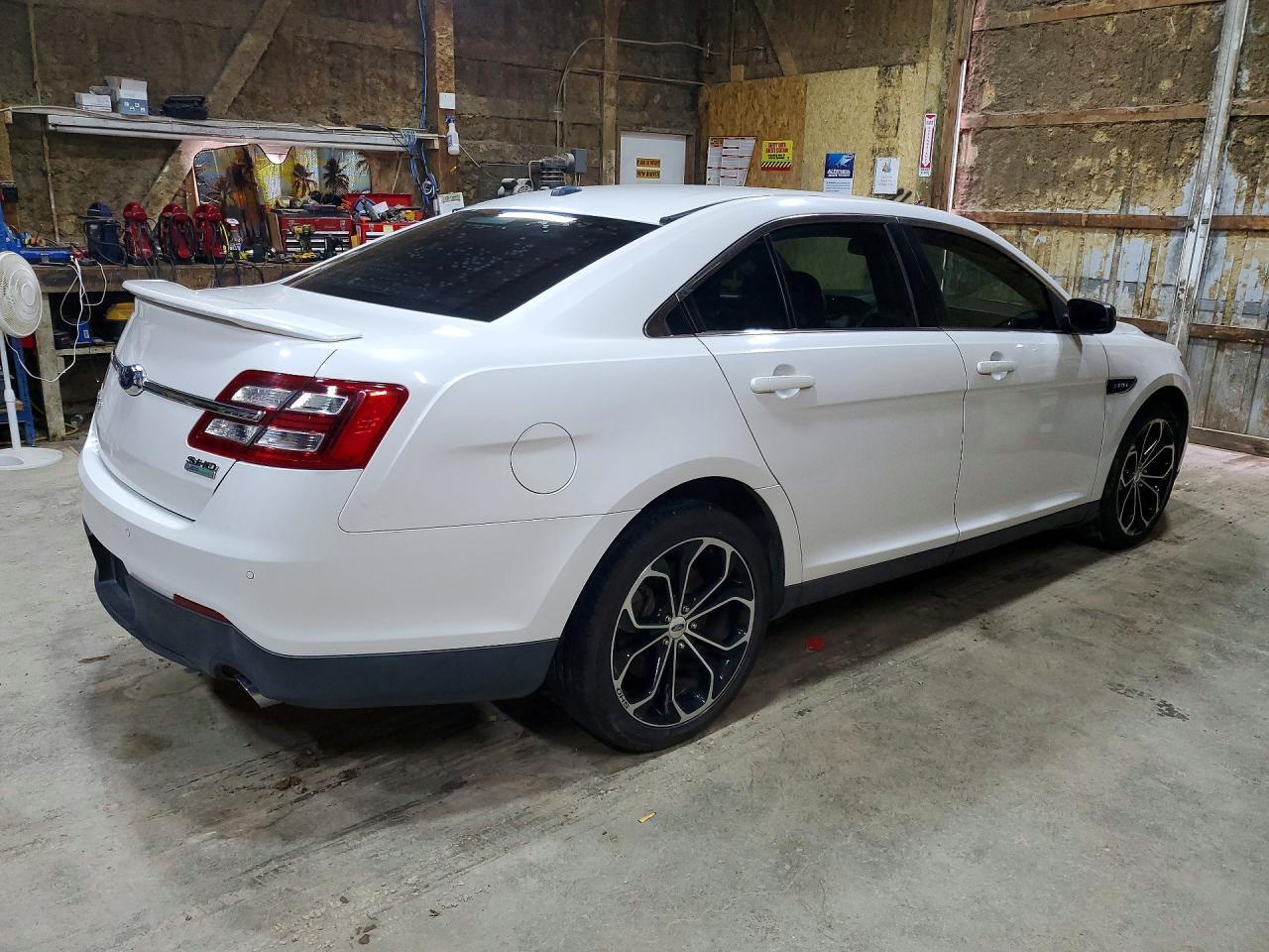 2015 Ford Taurus Sho - Image 3