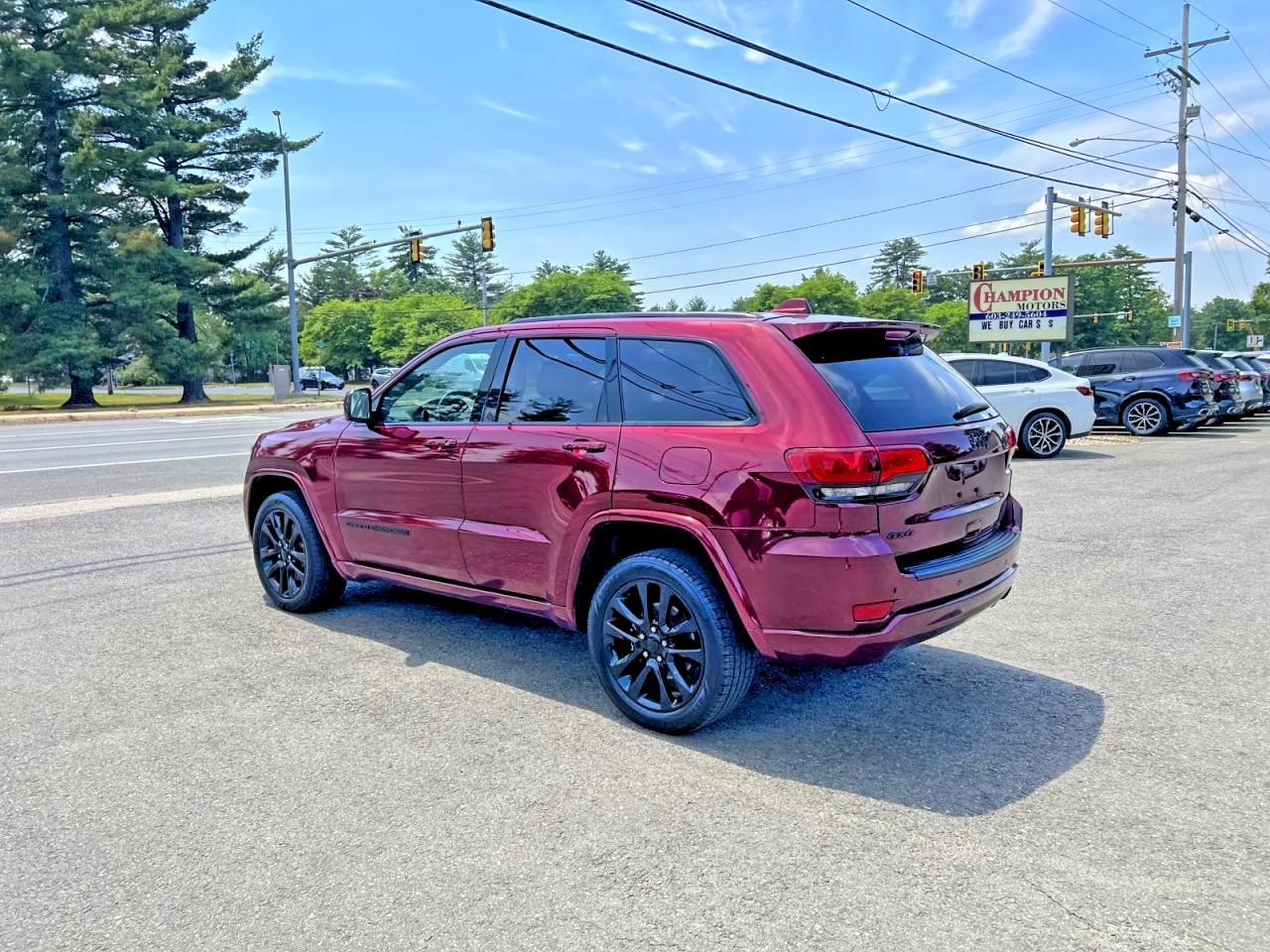 2021 Jeep Grand Cherokee Laredo - Фото 3