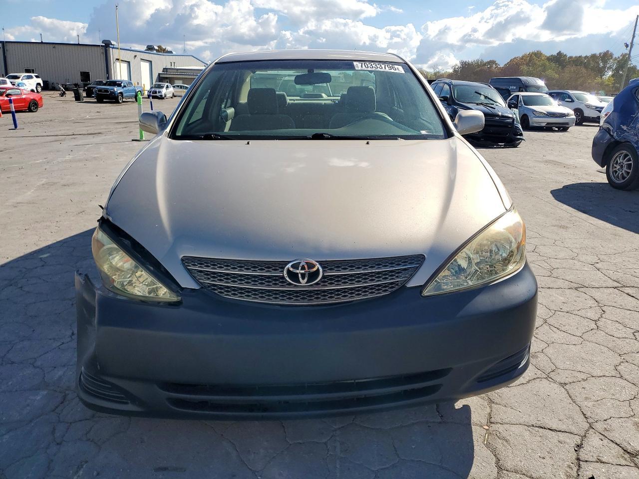 2004 Toyota Camry Le - Image 5