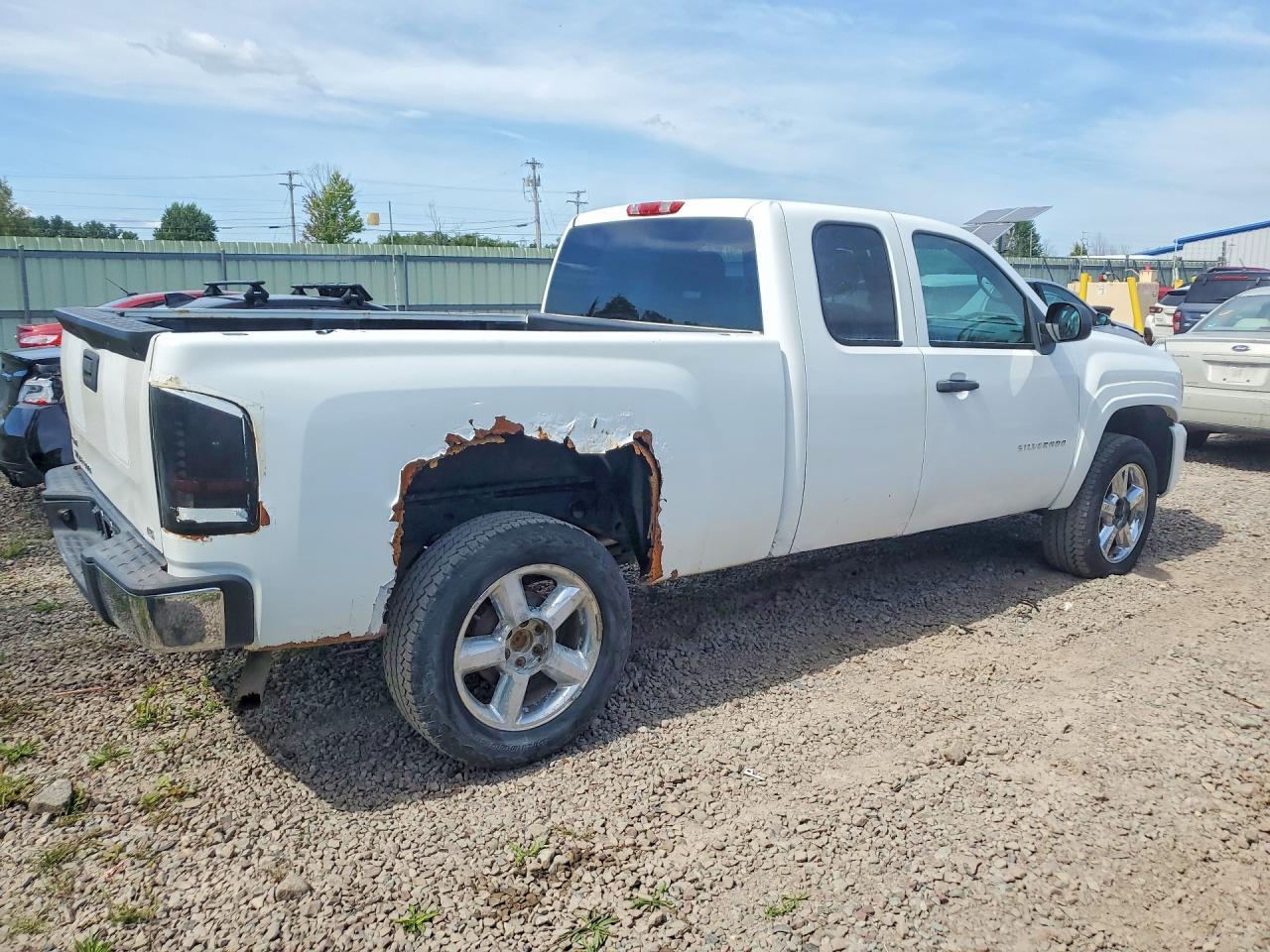 2011 Chevrolet Silverado K1500 Ls - Image 3