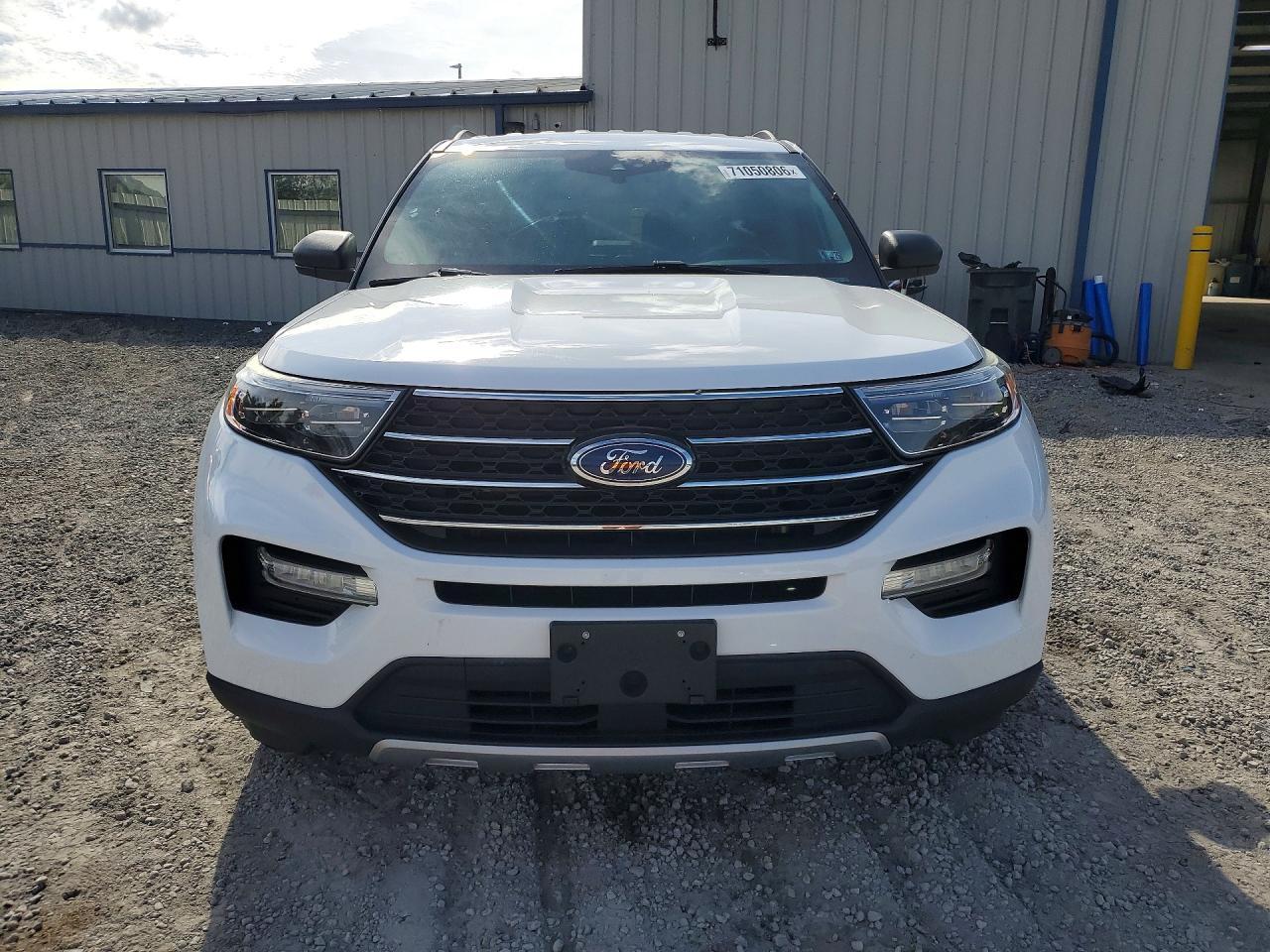 2020 Ford Explorer Xlt - Image 5