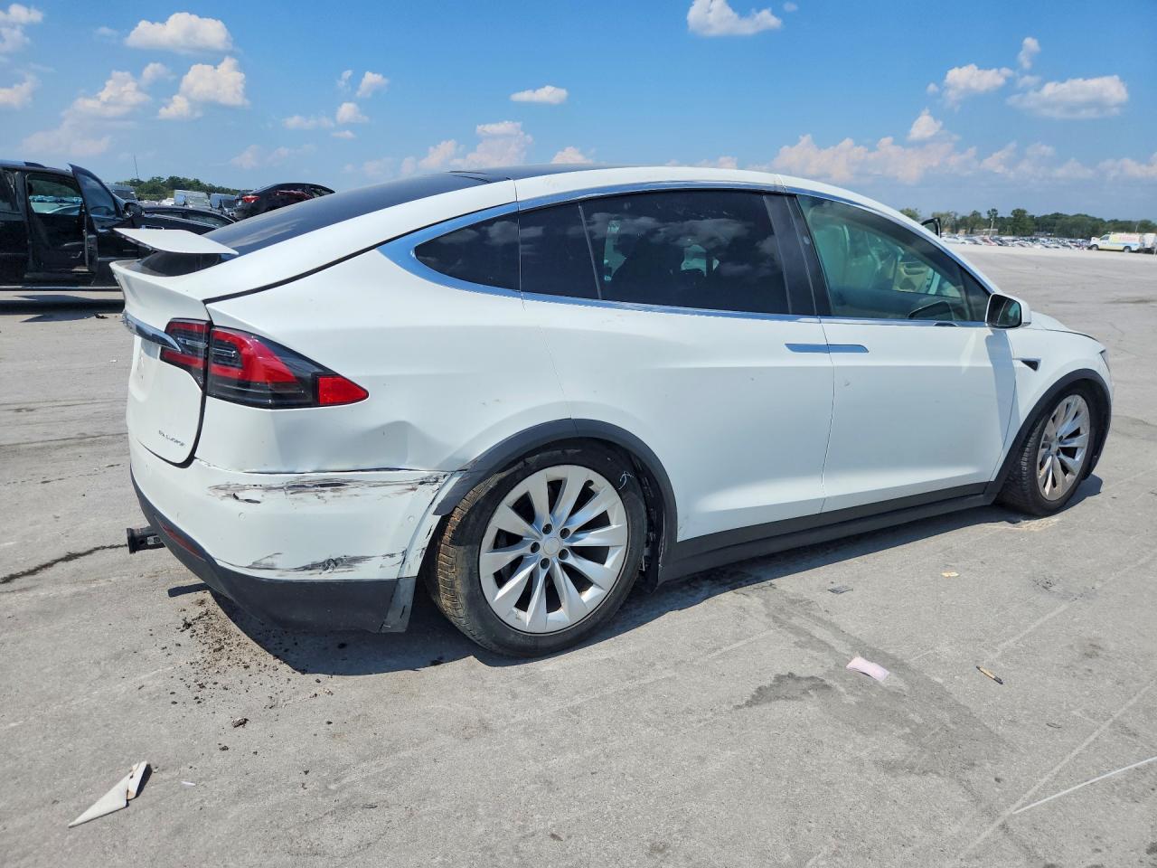 2019 Tesla Model X - Image 3