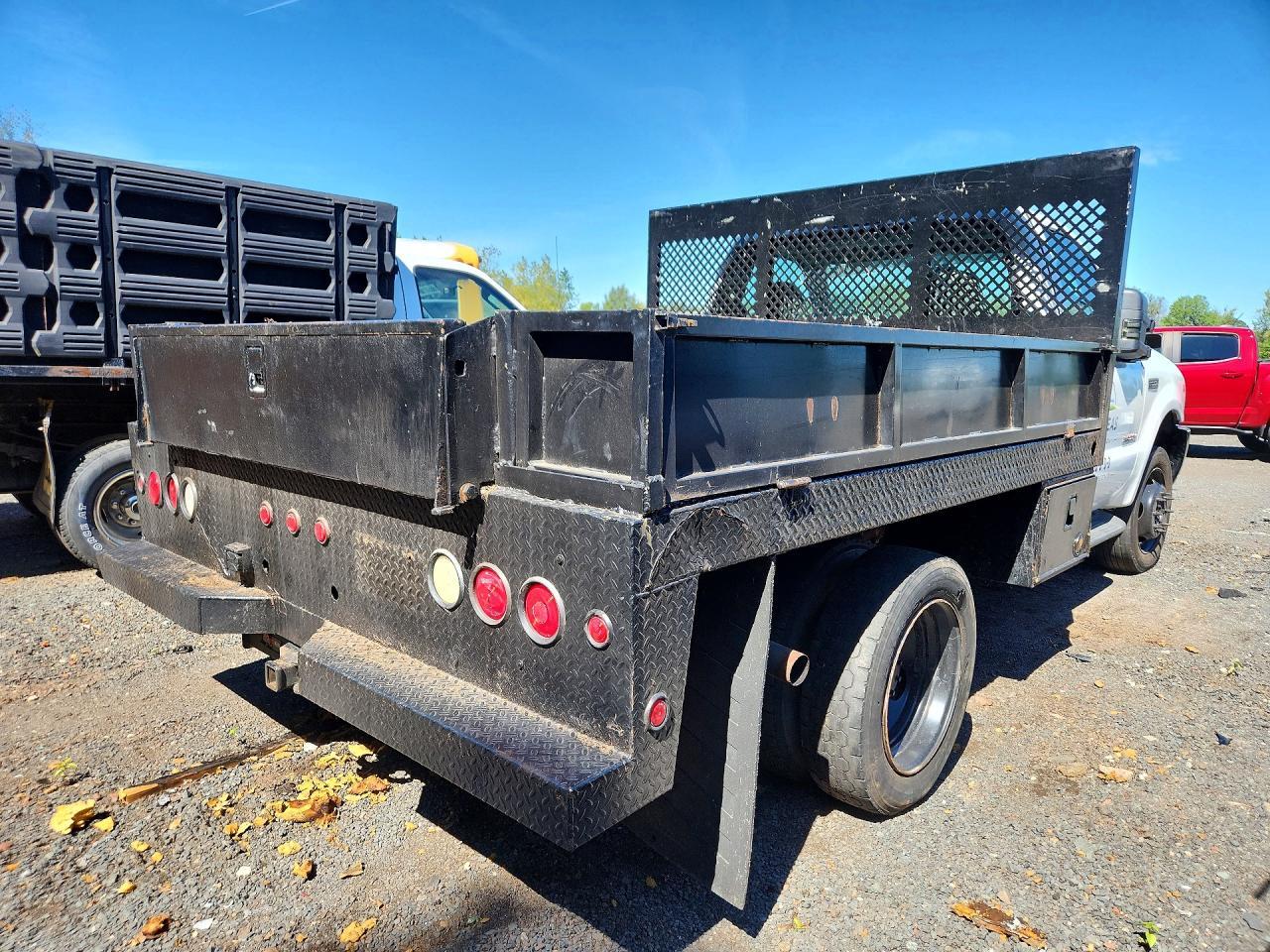 2004 Ford F550 Super Duty - Фото 3