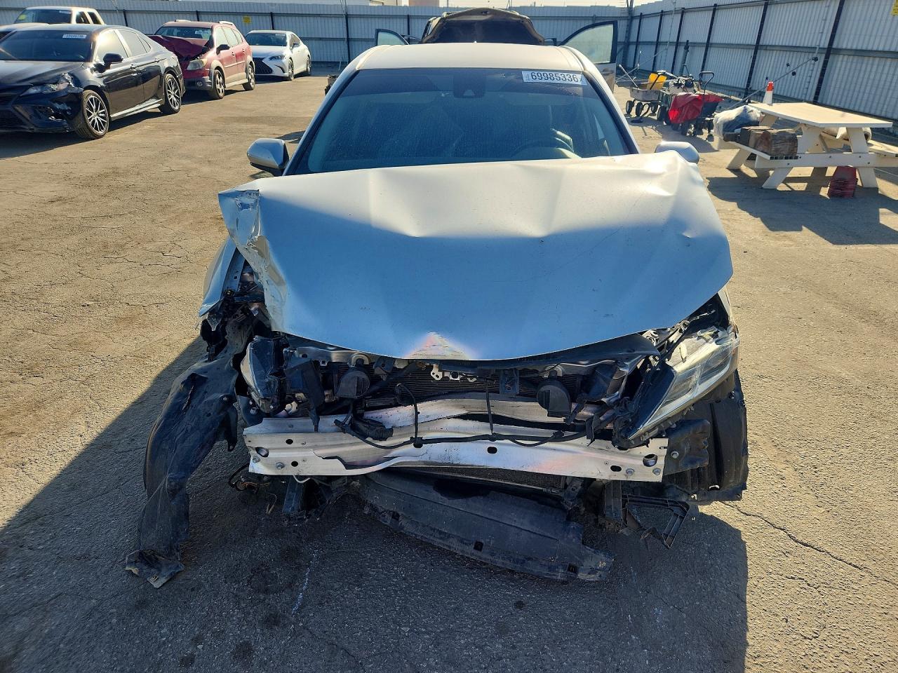 2019 Toyota Camry Se - Фото 5