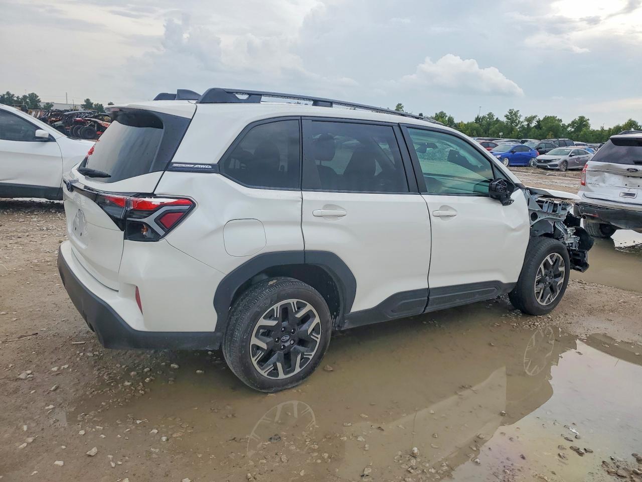 2026 Subaru Forester Premium - Фото 3