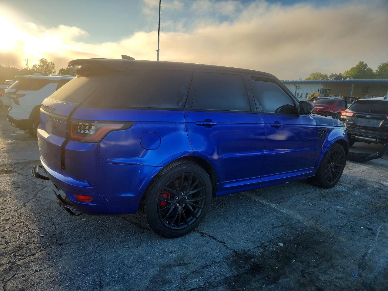 2018 Land Rover Range Rover Sport Svr - Image 3