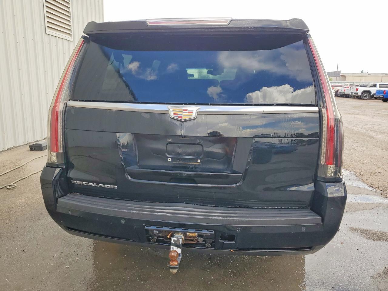2015 Cadillac Escalade Esv Premium - Image 6