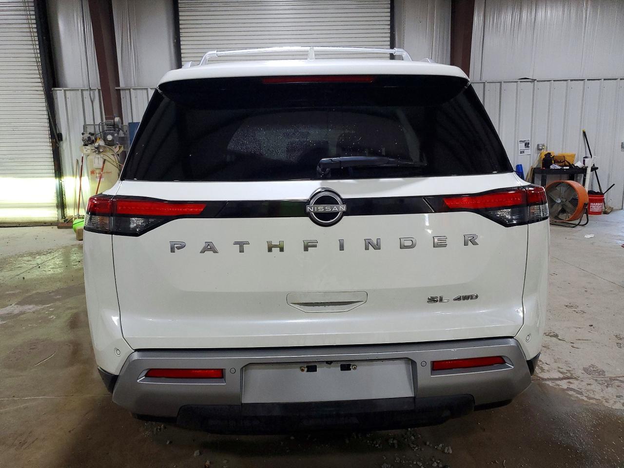 2024 Nissan Pathfinder Sl - Image 6