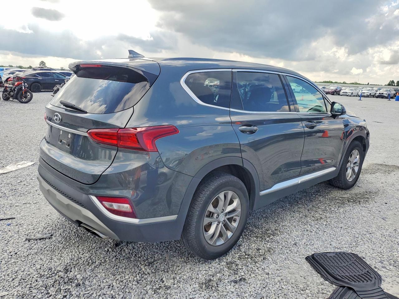 2020 Hyundai Santa Fe Sel - Фото 3