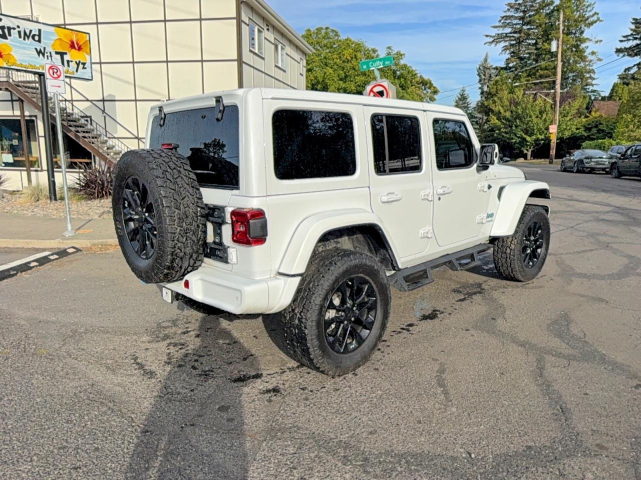 2021 Jeep Wrangler Unlimited Sahara 4Xe - Фото 4