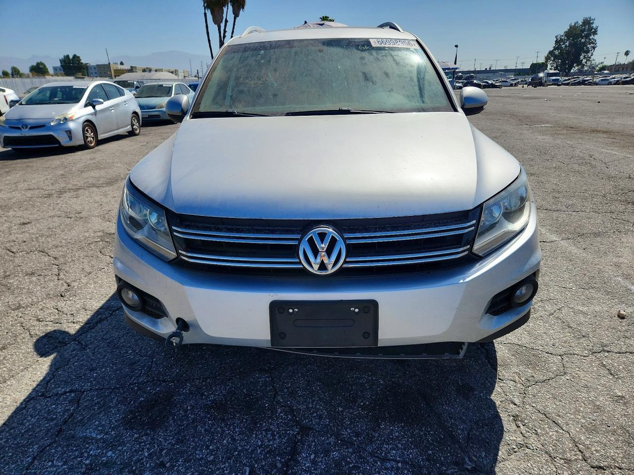 2012 Volkswagen Tiguan S - Фото 5