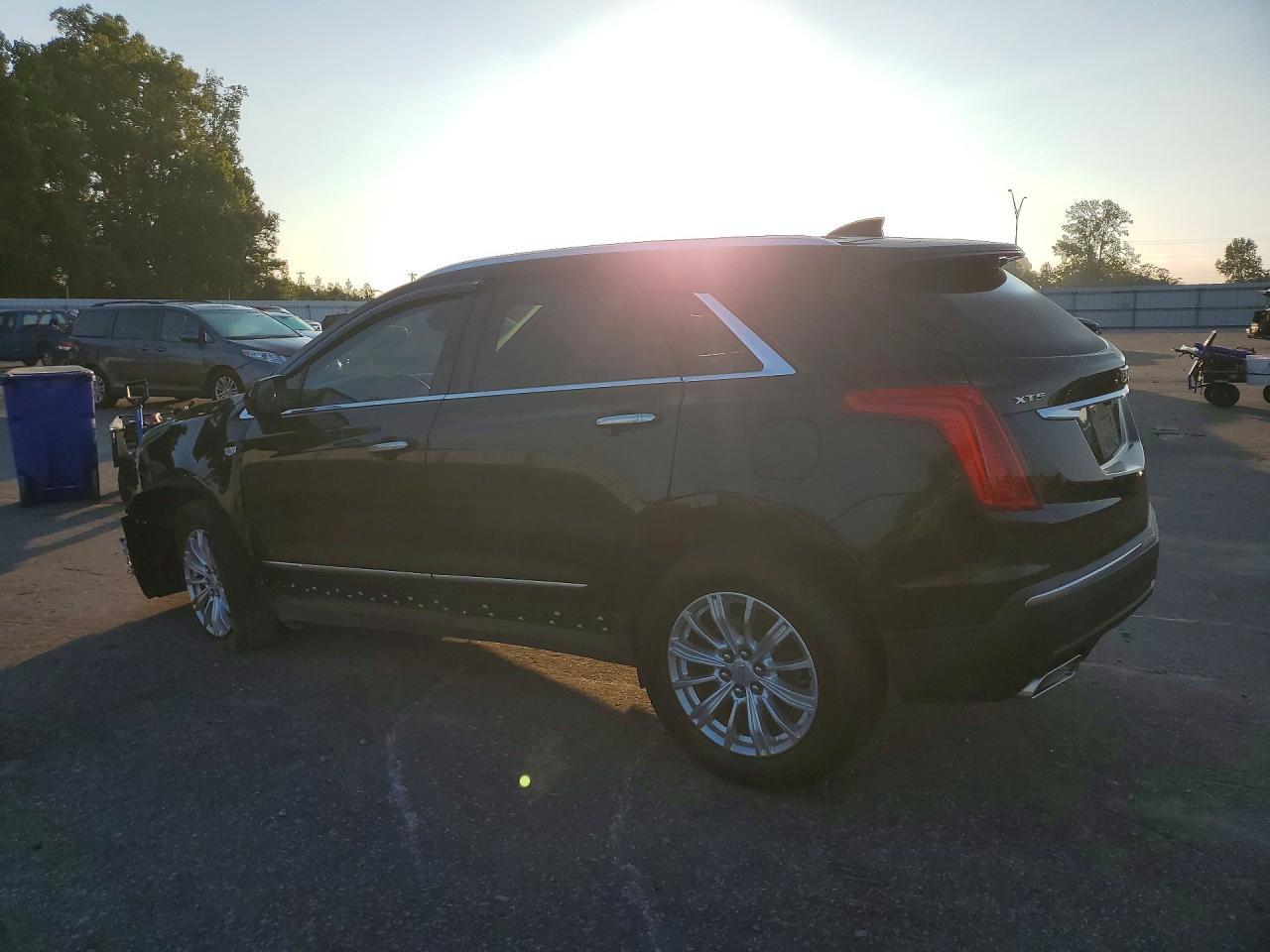 2017 Cadillac Xt5 - Фото 2