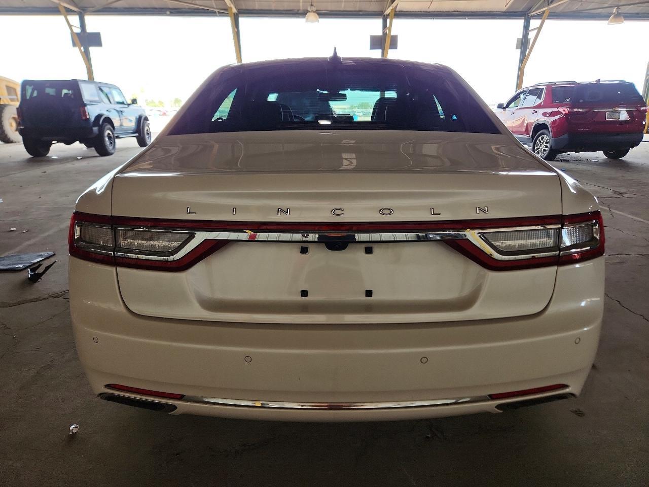 2018 Lincoln Continental Reserve - Фото 6