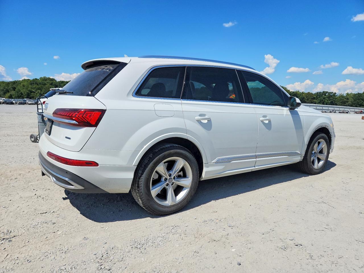 2020 Audi Q7 Premium - Фото 3
