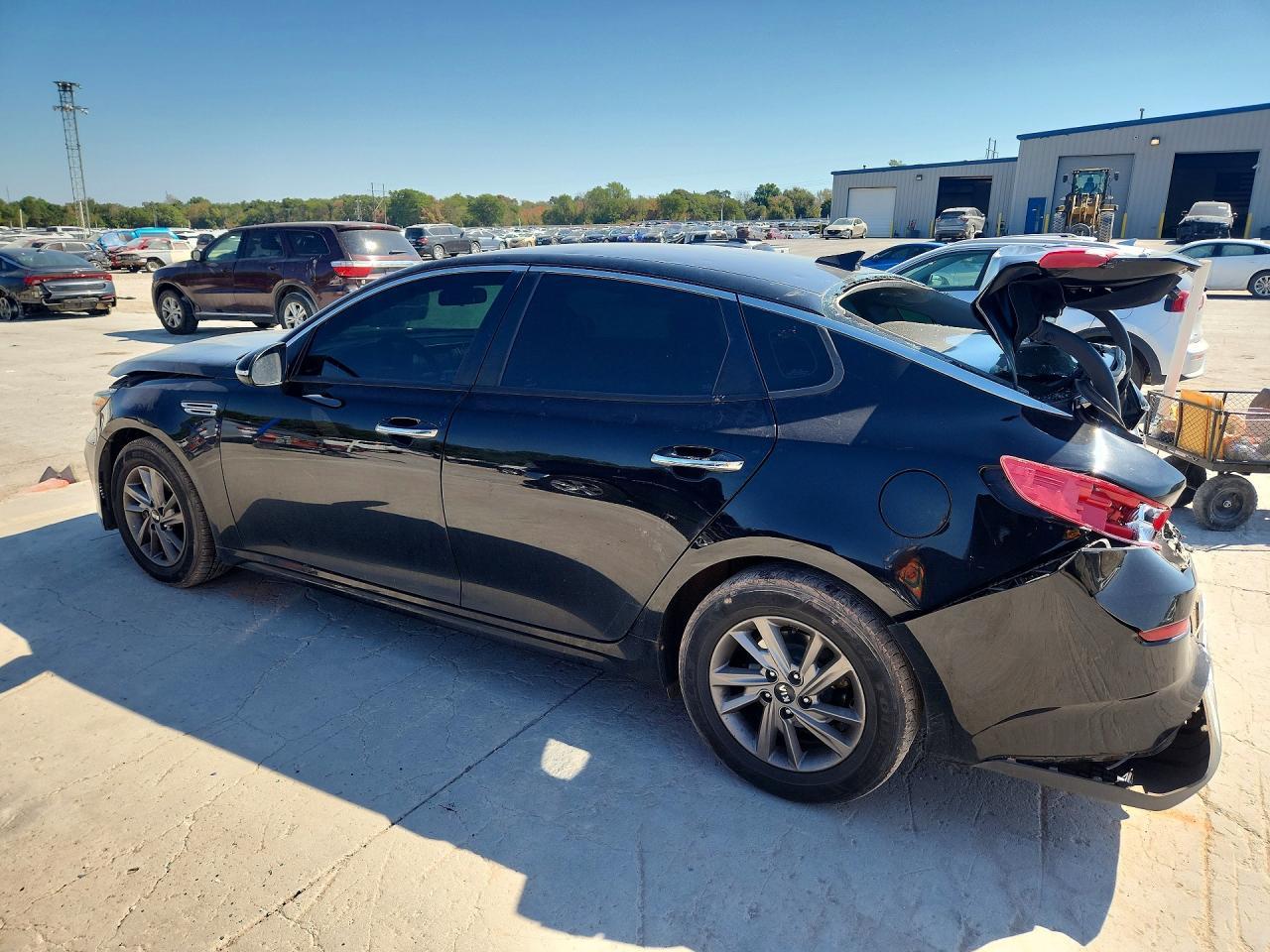 2020 Kia Optima Lx - Фото 2