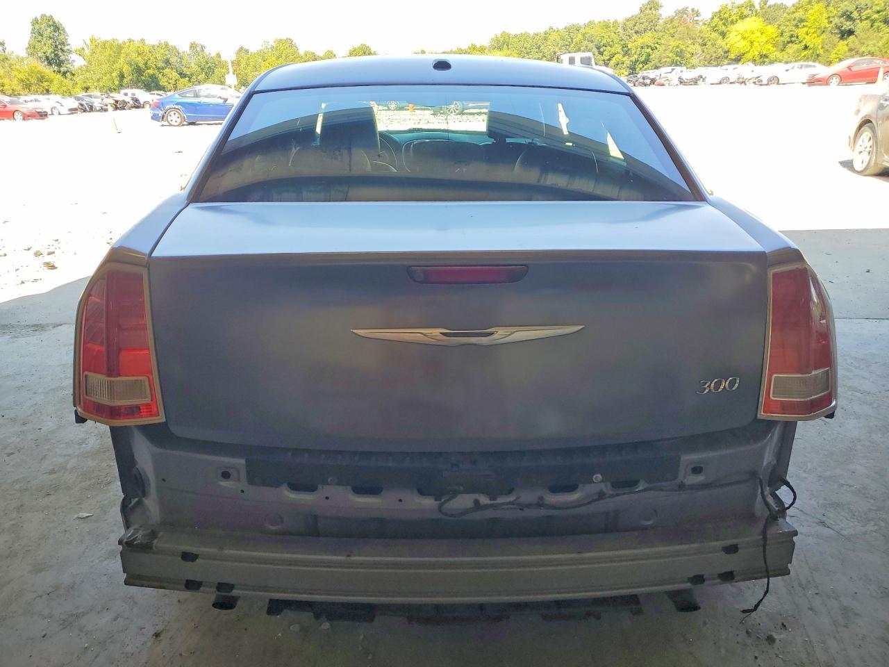 2012 Chrysler 300 Limited - Фото 6