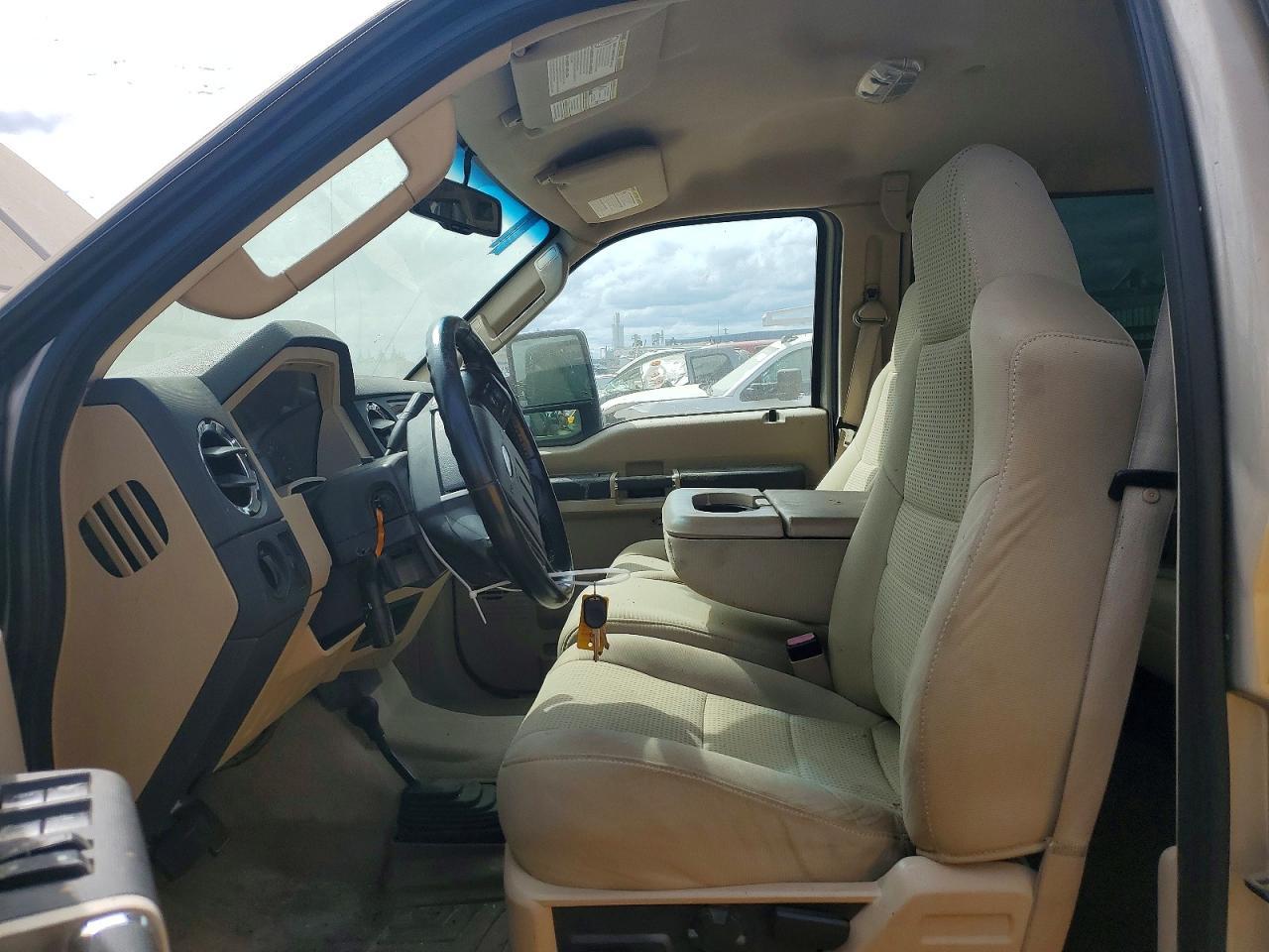 2010 Ford F250 Super Duty - Image 7