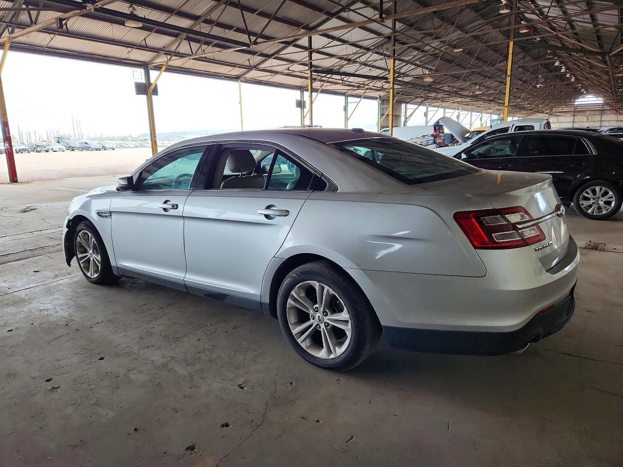 2014 Ford Taurus Sel - Фото 2