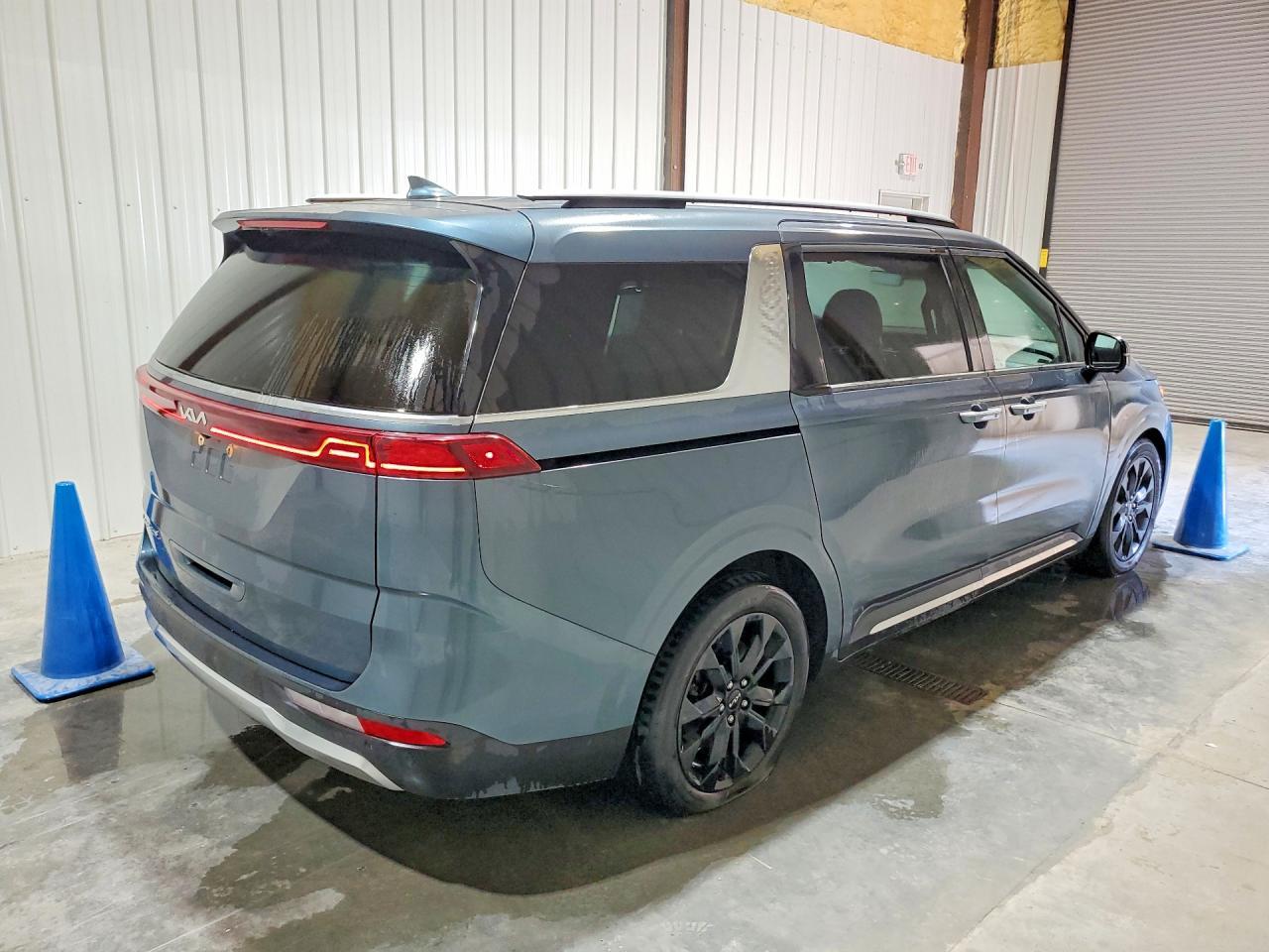 2022 Kia Carnival Sx Prestige - Фото 3