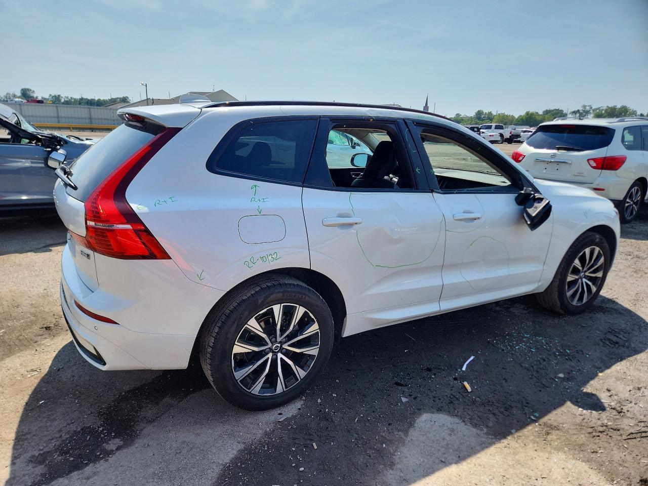 2025 Volvo Xc60 Core - Фото 3