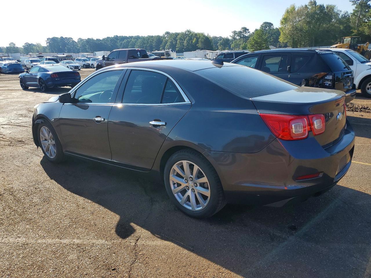 2013 Chevrolet Malibu Ltz - Image 2