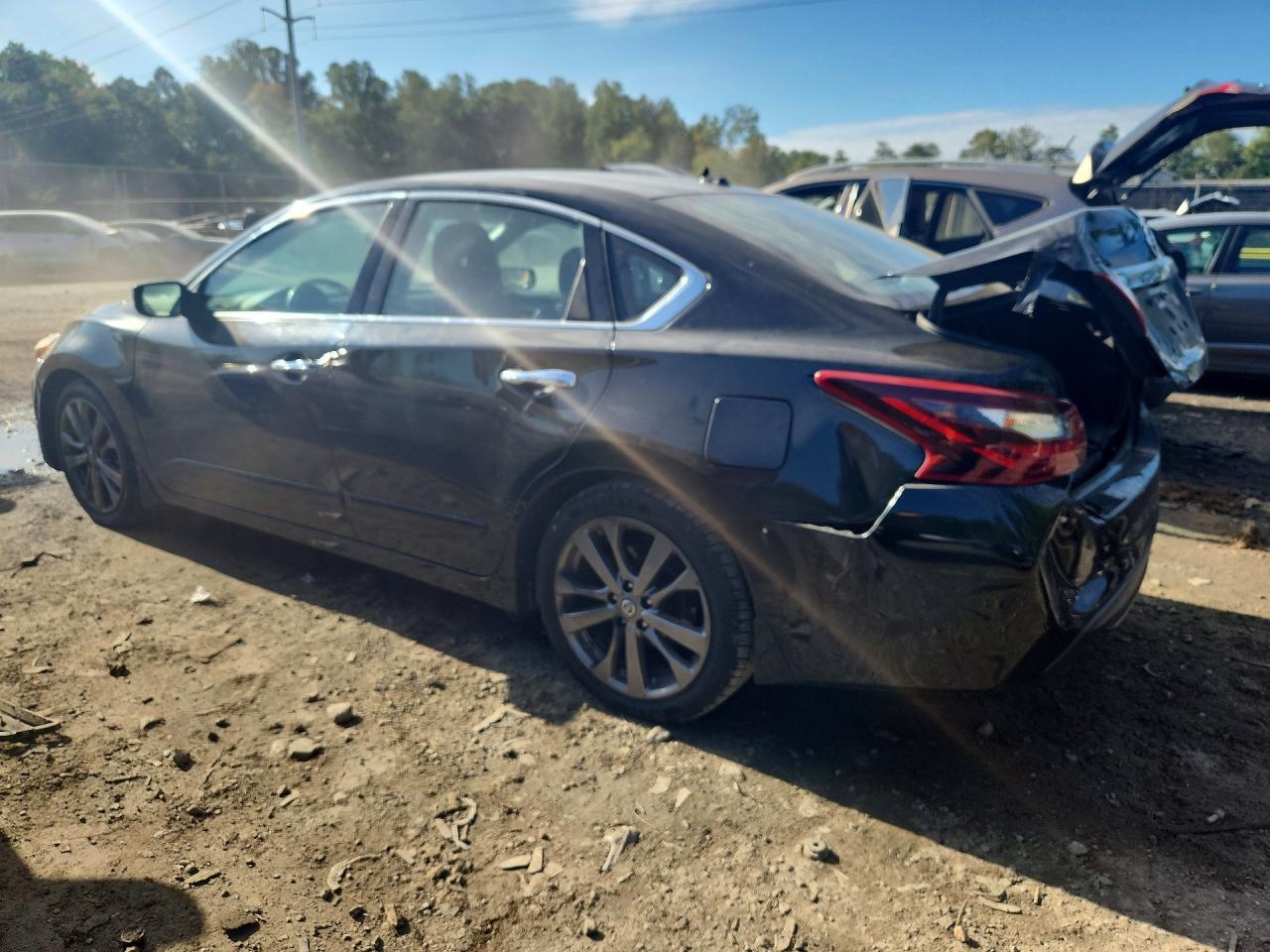 2018 Nissan Altima 2.5 Sr - Фото 2