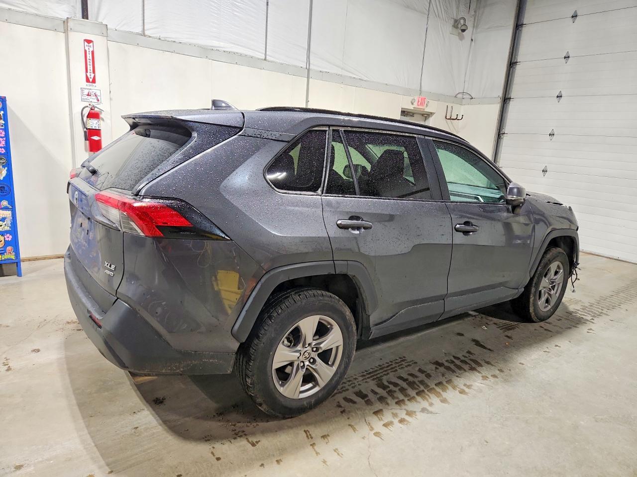 2023 Toyota Rav4 Xle - Фото 3